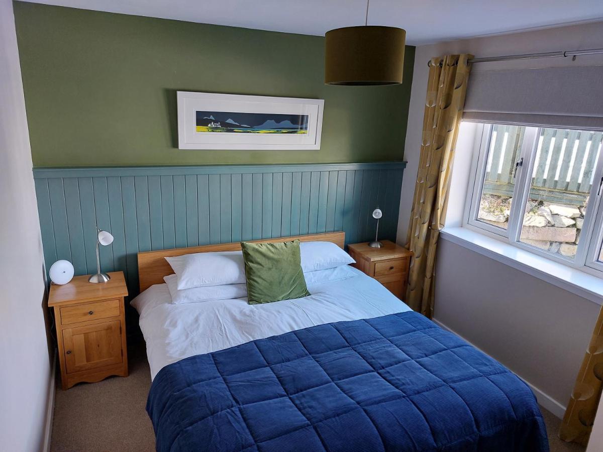 Seaview Guesthouse Малейг Екстериор снимка